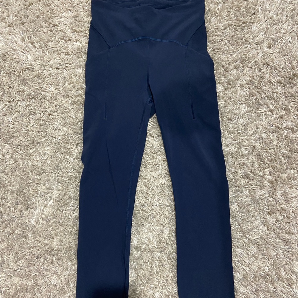 lululemon power thru HR tight size 4